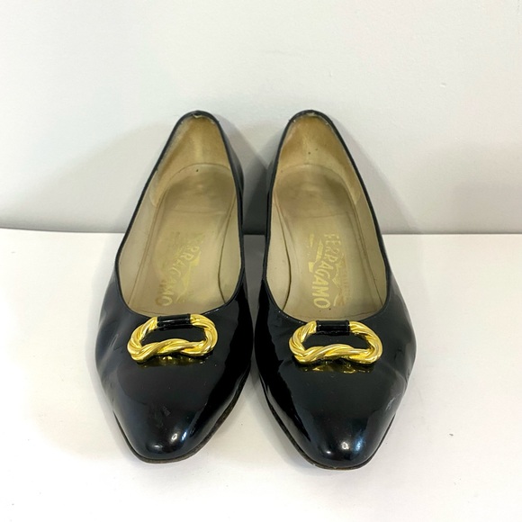 Vintage Patent Leather Kitten Heels w/ Gold Detail - Picture 2 of 4